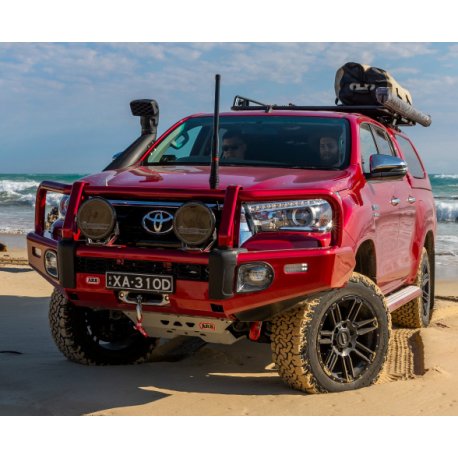 Силовой бампер ARB Summit Toyota Hilux 2018-2020