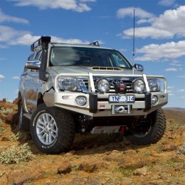 Силовой бампер ARB Delux Toyota Hilux 2011-