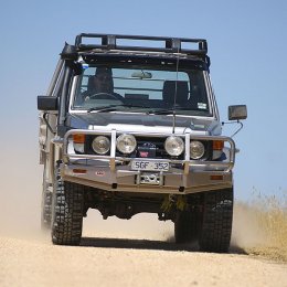 Силовой бампер ARB Delux Toyota LC 70 Series 1985-2007